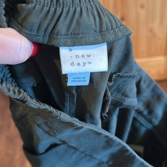 Women’s Dark Green a. new day Trousers - Picture 5 of 7